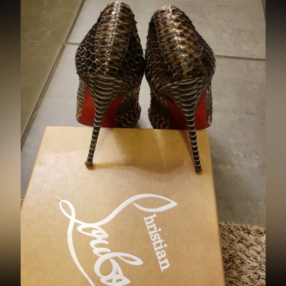 Christian Louboutin / Decollete Snake Décolleté 100 Point Toe Pumps 37 - Picture 9 of 9